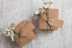 Couple wedding gifting at Manor on High