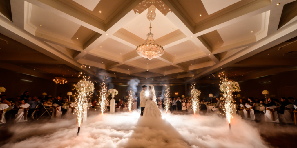 The Magic of a Christmas Wedding in Melbourne